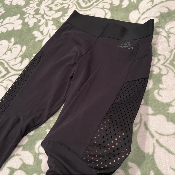 Adidas black leggings / athletic tights mesh detailing size small - Picture 8 of 13